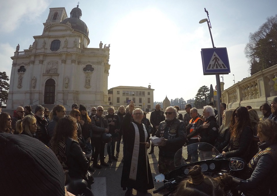 23 Febb - Benedizione Caschi e Moto a M. Berico